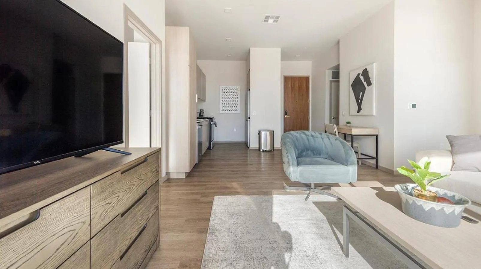 Landing At Vestra At Uncommons - 2 Bedrooms In Spring Valley ラスベガス 0*,  米国